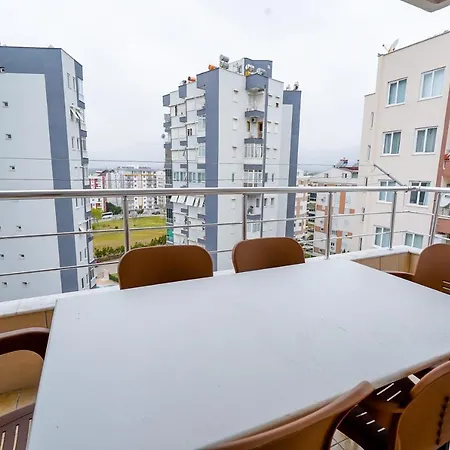 Cozy Flat With Balcony In Kepez, Antalya Апартаменты *
